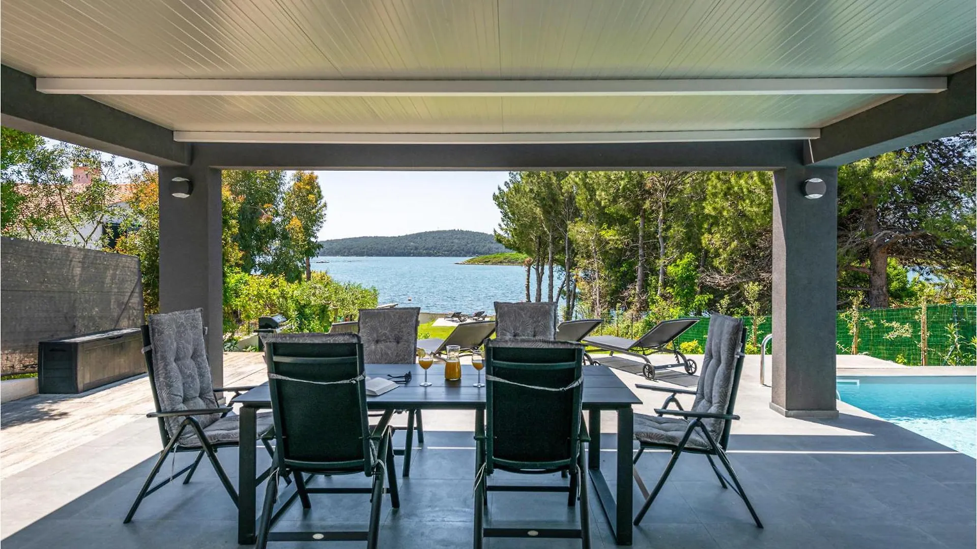 Awesome Home In Medolino 0*,