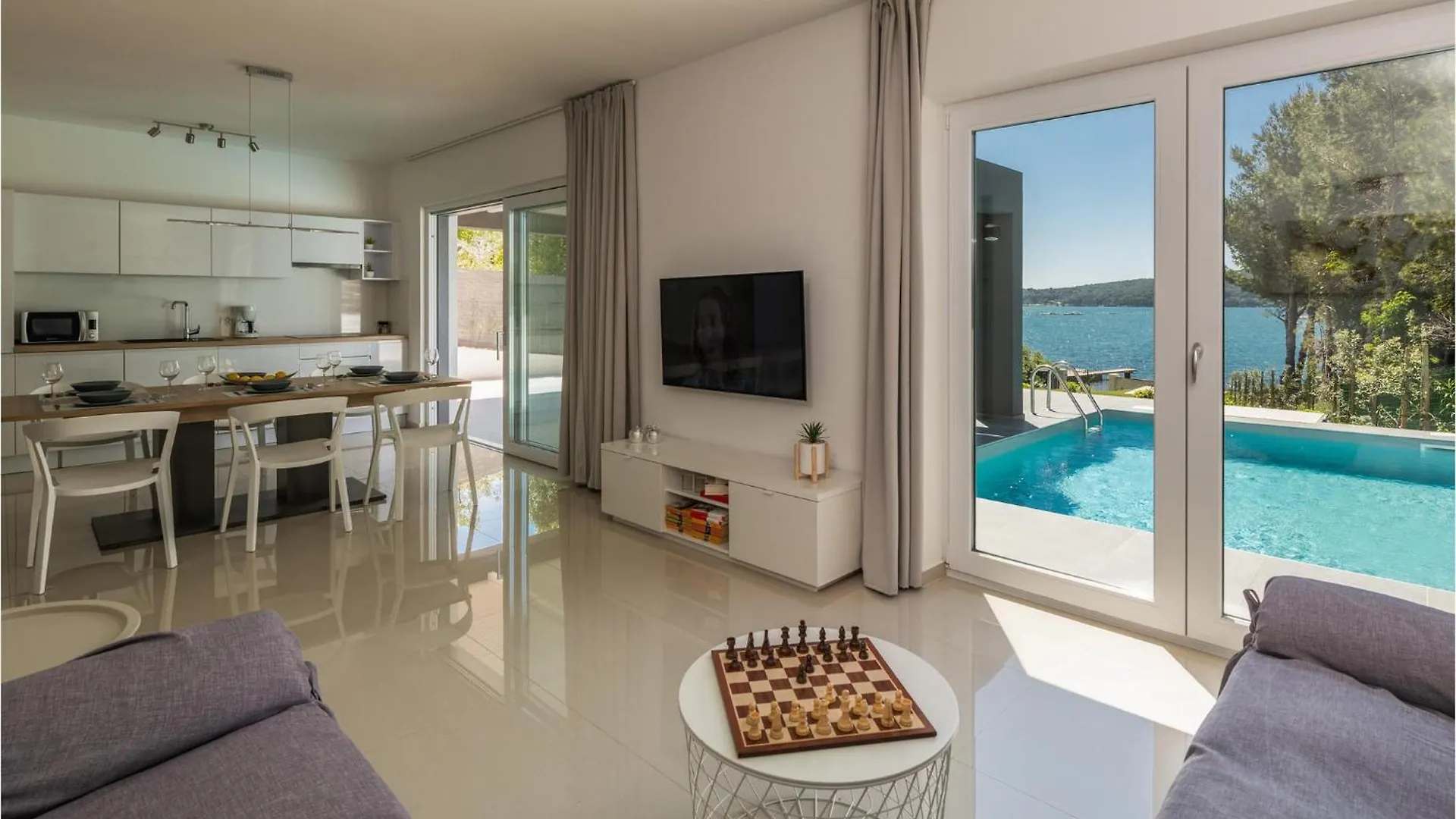Awesome Home In Medolino